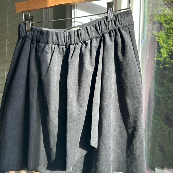 aritzia wilfred nescher faux suede skirt - Picture 5 of 6